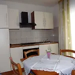 Daire Okrug Gornji 28 *
